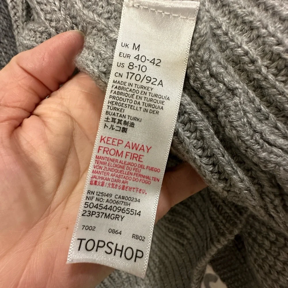 EUC‎ Topshop Cable Knit Gray Women's Cardigan Size M